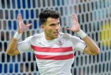 زيزو يوقع عقده الجديد مع رئيس النادي الأهلي محمود الخطيب في مقر النادي